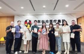 医有道 德伦心丨博研潮汕胶已人同学到德伦口腔采风