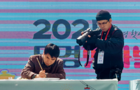 瓷笔绘韩韵 茶器传匠心 —— 裴永中在闻庆茶碗节演绎东方陶瓷艺术